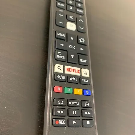 Cityapartment Platinum-zentrum Mit Parkplatz Билефельд