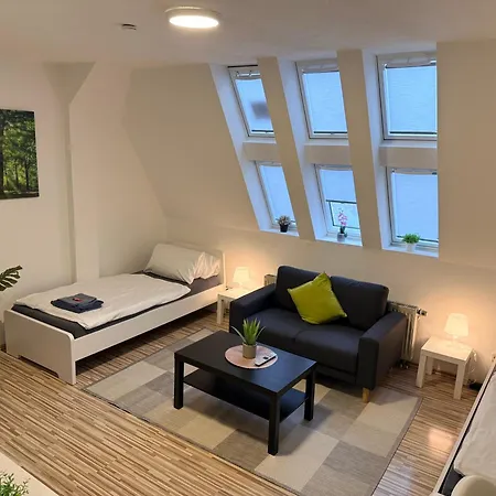 Appartamento Cityapartment Platinum-zentrum Mit Parkplatz